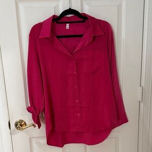 Women's Fuchsia Button-Up Blouse soft oversized medium